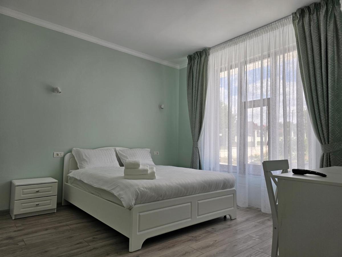 Colt De Rai Bed & Breakfast Hîrtoape Dış mekan fotoğraf